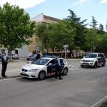 Agentes de Mossos d'Esquadra durante un control en Constantí (Tarragona)MOSSOS D'ESQUADRA04/05/2020