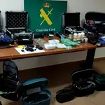 Objetos incautados a los detenidos por robar en farmacias durante el estado de alarmaGUARDIA CIVIL05/05/2020