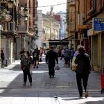 Con una tendencia positiva en los datos sanitarios del coronavirus -el 59 % de contagiados se ha curado y es la quinta autonomía con menor incidencia de la enfermedad-, la Comunitat Valenciana cree que está en condiciones de cumplir las fases de la desescalada y empieza a pensar ya en la reconstrucción
