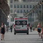  Un preso se fuga en Valencia tras quitarse uno de los grilletes y saltar de una ambulancia