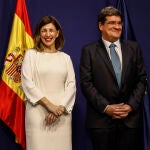 La ministra de Trabajo, Yolanda Díaz, junto a su homólogo de Seguridad Social, José Luis Escrivá