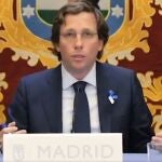 El alcalde de Madrid, Martínez-Almeida, durante la rueda de prensa