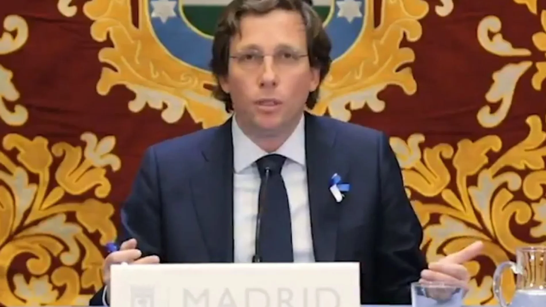 El alcalde de Madrid, Martínez-Almeida, durante la rueda de prensa