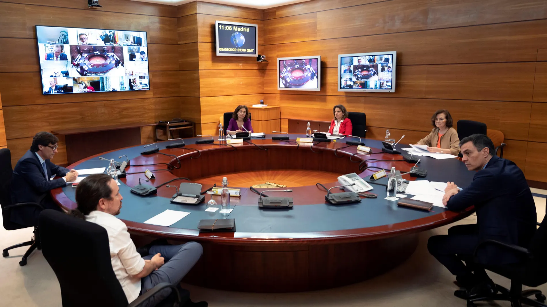 Spainish extraordinary Cabinet Meeting over coronavirus lockdown extension