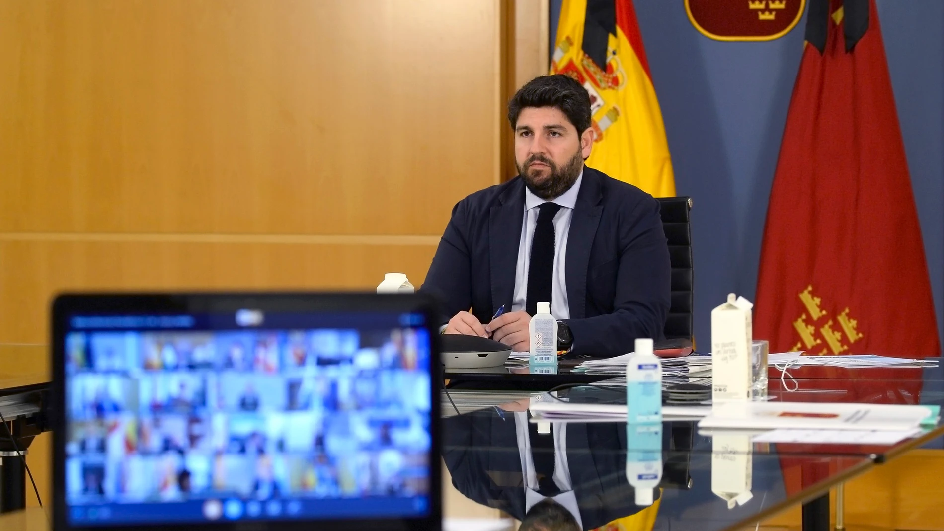 El presidente López Miras en la videoconferencia mantenida con Pedro Sánchez