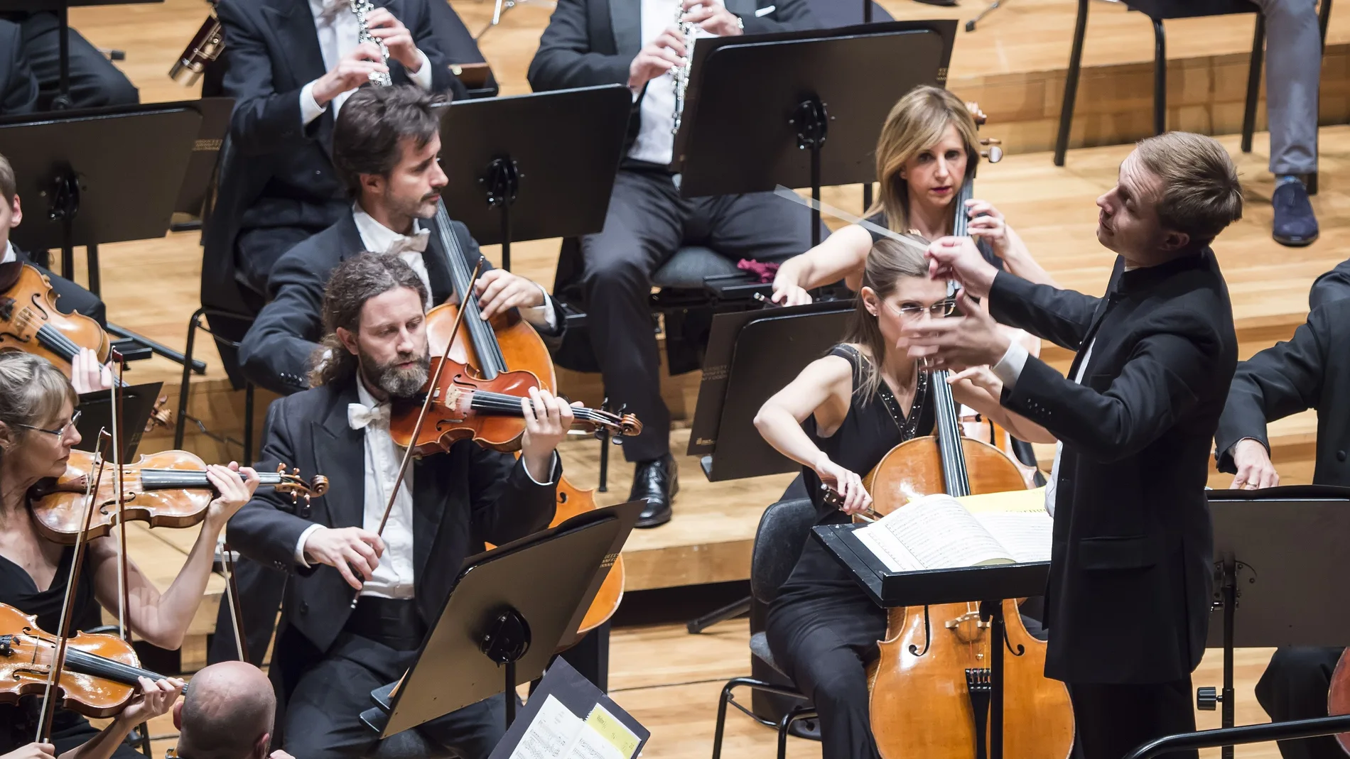 Vasily Petrenko dirige a la Oscyl en uno de sus conciertos de abono del pasado año