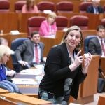 La consejera de Familia e Igualdad, Isabel Blanco, interviene en el Pleno de las Cortes