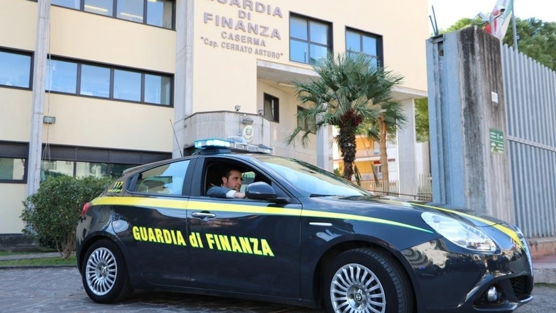 Italia.- Más de 90 detenidos en una operación contra la mafia en Italia, incluido un exconcursante de Gran Hermano