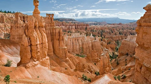 Formación del martillo de Thor, en el Parque Nacional del Cañón de Bryce (Utah, Estados Unidos)