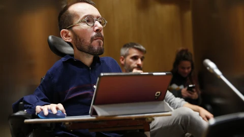 El portavoz de Unidas Podemos, Pablo Echenique, en la Comisión del Congreso de los Diputados para la Reconstrucción Social y Económica la semana pasada