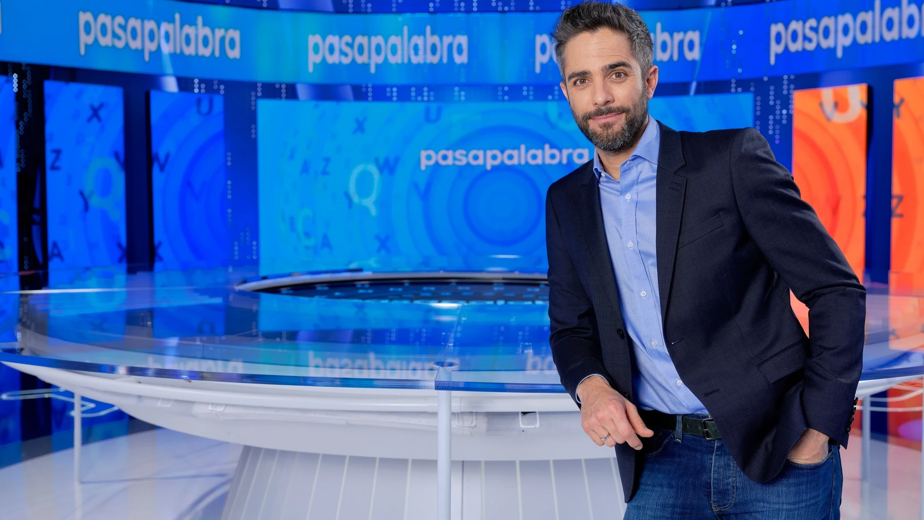 Roberto Leal se estrena en 'Pasapalabra': "En estos tiempos, el entretenimiento es necesario"