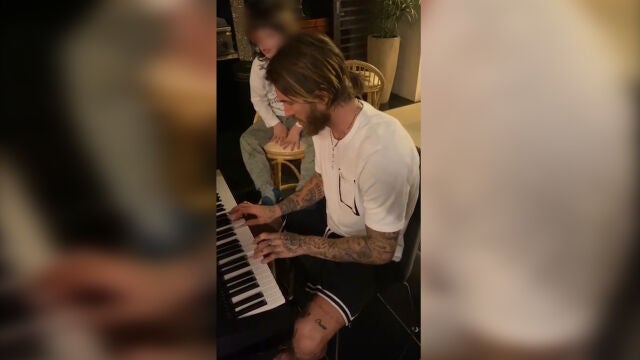 El futbolista Sergio Ramos ha compartido imágenes de su confinamiento a través de redes sociales