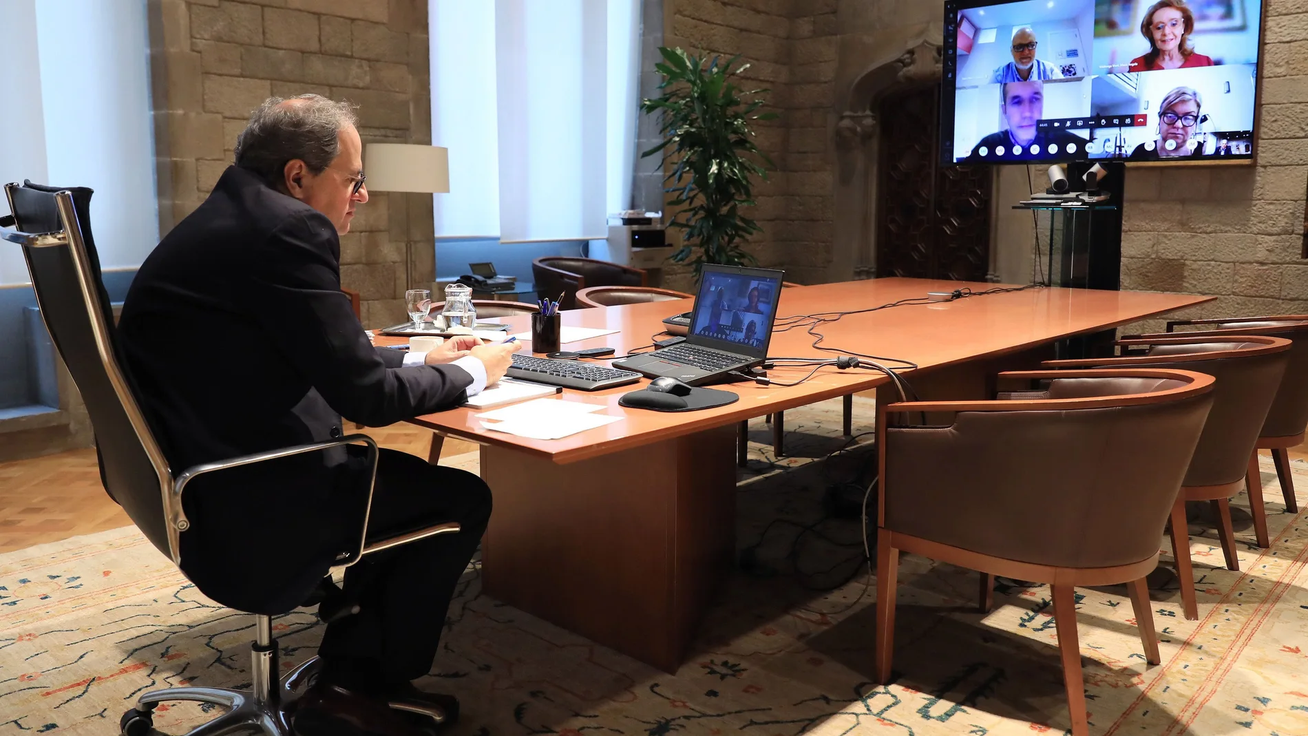 El govern celebra telemáticamente su reunión semanal