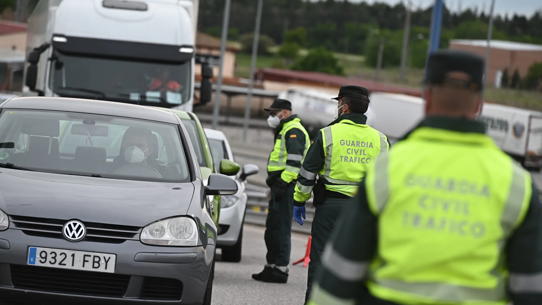 Controles de carretera con motivo del puente de San Isidro