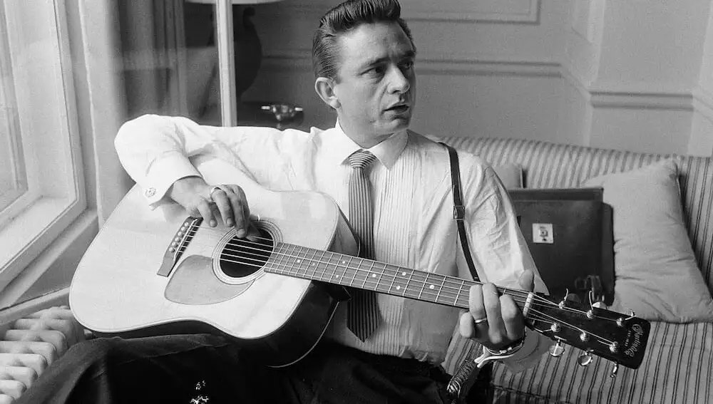 Johnny Cash grabó para Sun Records &quot;I Walk The Line&quot; y &quot;Folsom Prison Blues&quot;