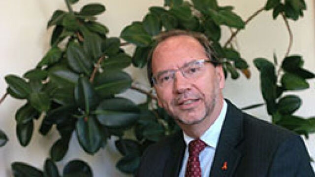 El virólogo belga Peter Piot, uno de los descubridores del Ébola