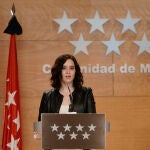 La presidenta de la Comunidad de Madrid, Isabel Díaz Ayuso, comparece en rueda de prensa