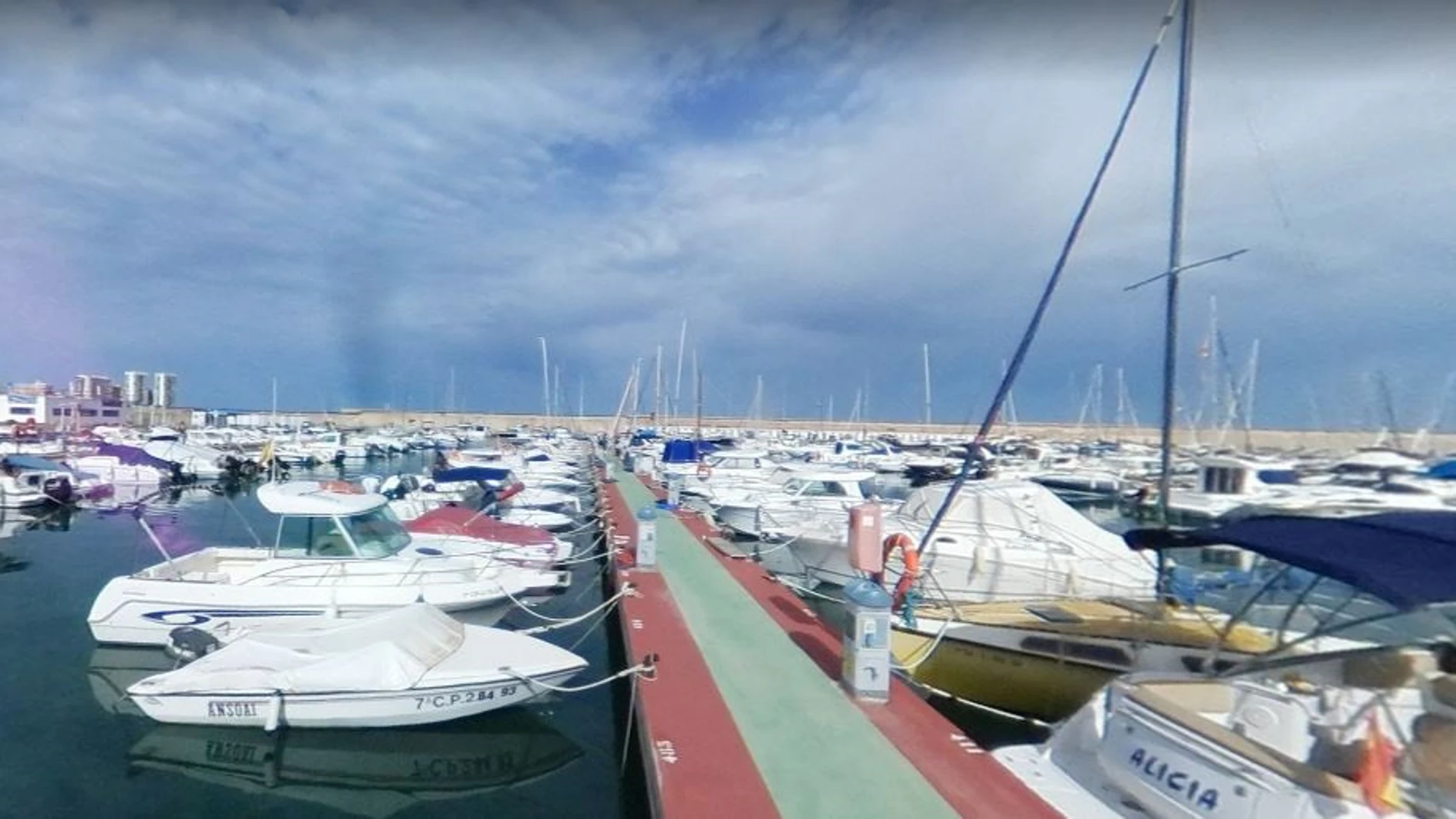 Castellón.- Sucesos.- Muere ahogado un hombre de 54 años cuando limpiaba las hélices de un barco en Oropesa