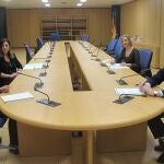Auxiliadora Borja, Ángela Coquillat, Esther Rojo y José Ortiz firman el protocolo para procurar alcanzar conformidades en el ámbito penal que eviten la celebración de juicios