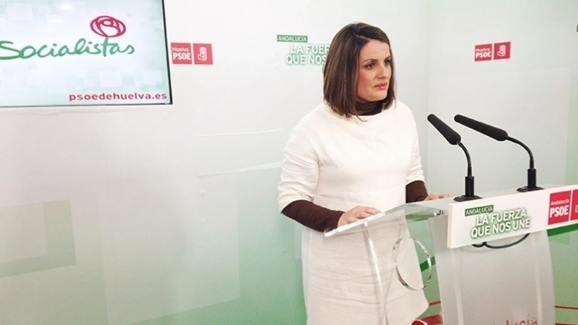 Huelva.- Rocío Espinosa y Amaro Huelva (PSOE) ven a Caraballo como "la garantía" para que "la provincia siga avanzando"