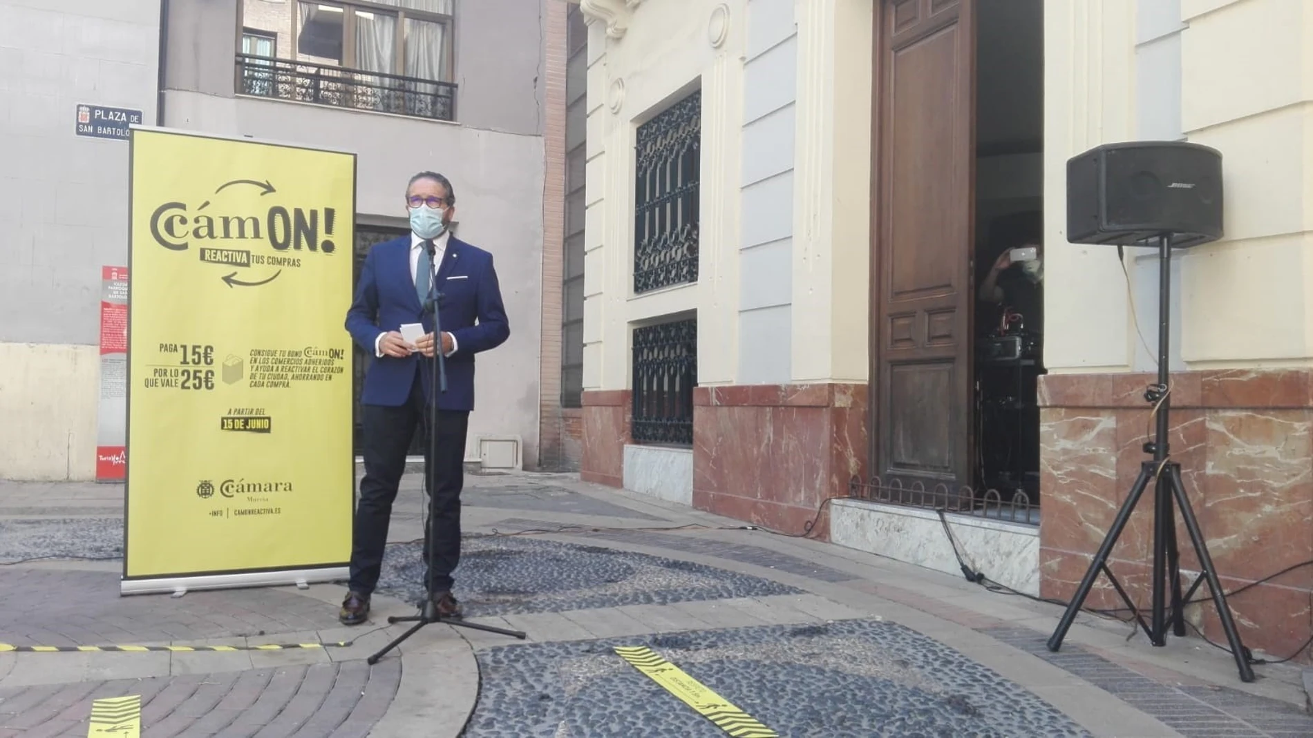 Coronavirus.- Los clientes del pequeño comercio podrán comprar con 15 euros productos valorados en 25