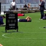 Nueva York pinta círculos en los parques para el distanciamiento social