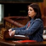 La portavoz del PSOE, Adriana Lastra, ayer durante el debate del estado de alarma