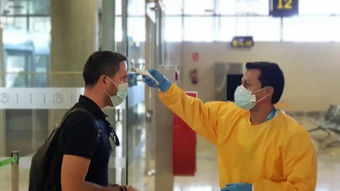 Imagen de la llegada del primer vuelo internacional al aeropuerto de Valencia la semana pasada