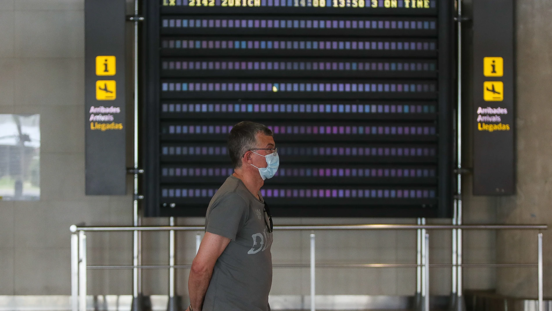 Llega a Valencia el primer vuelo internacional desde que se decretó el confinamiento