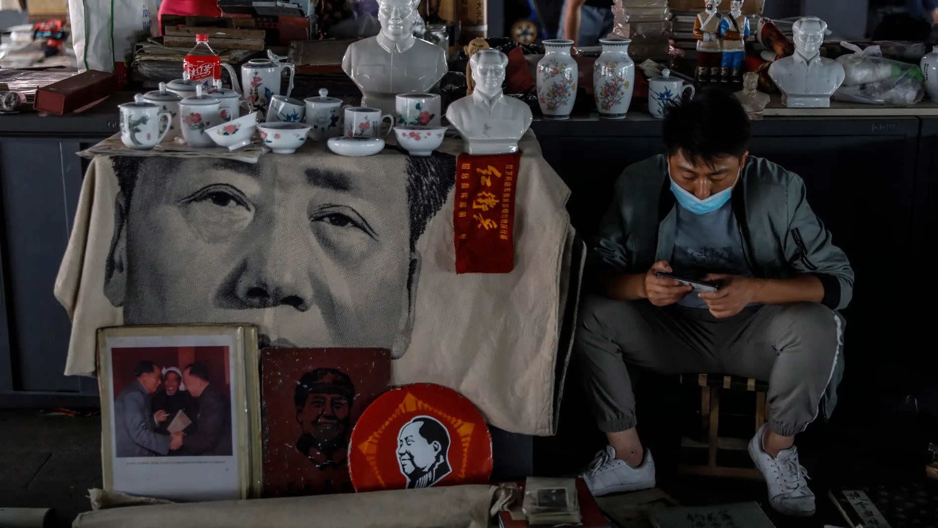 Former Chinese leader Mao Zedong's portraits at Panjiayuan Antique market