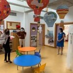 Imagen de la visita a una escuela infantil