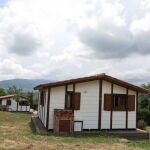 Bungalows del Camping Monte Holiday en Gargantilla del Lozoya, durante su segundo día de apertura en la Fase 1 de la desescalada cuando autocaravanas, turismo rural y de naturaleza se publicitan como ofertas seguras, en un sector que ve posibilidad de recuperar una parte de la campaña de verano tras las perspectivas algo más optimistas de la Comisión Europea, en Gargantilla del Lozoya / Madrid (España), a 26 de mayo de 2020.26 MAYO 2020 VACACIONES;CAMPINGMarta Fernández Jara / Europa Press26/05/2020