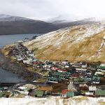 Imagen de una de las pequeñas localidades de las islas Feroe.