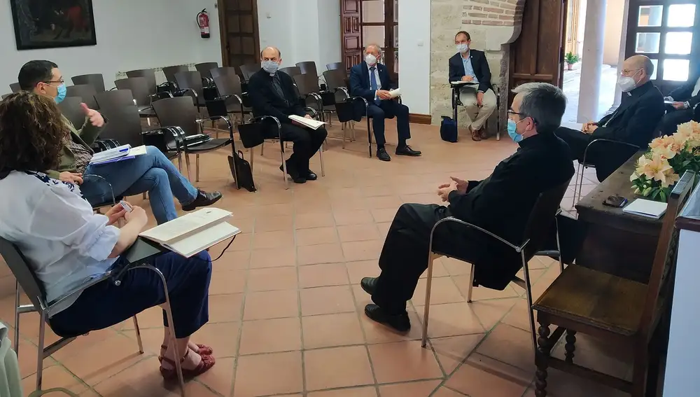 Primera reunión del grupo multidisciplinar del recién creado servicio de atención a las víctimas de abusos sexuales en el Arzobispado de Valladolid