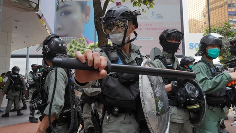 Despliegue policial para impedir las protestas del movimiento prodemocrático de Hong Kong