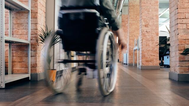 En España hay 47.000 que padecen EM, la mayoría de ellas mujeres entre 20 y 40 años.