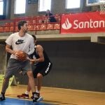 El jugador español Pau Gasol en una edición de su "Pau Gasol Academy by Santander", que en 2020 será virtual y gratuita