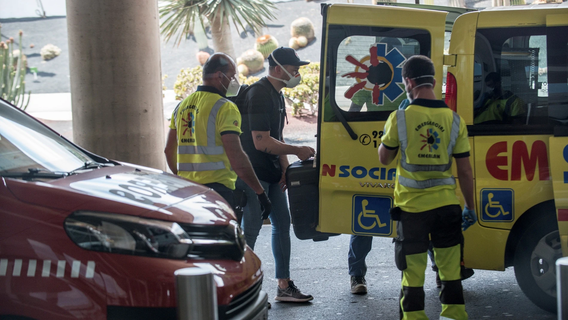 Un viajero da positivo en un avión a Lanzarote mientras volaba a la isla