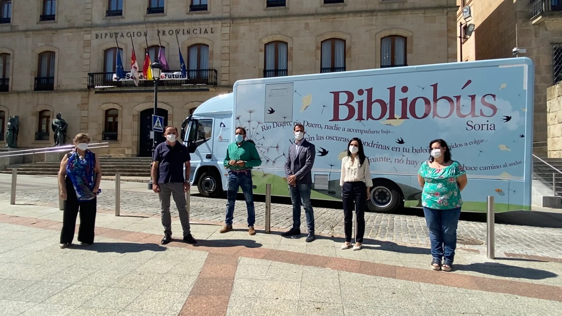 Presentación del nuevo bibliobús de la Diputación de Soria