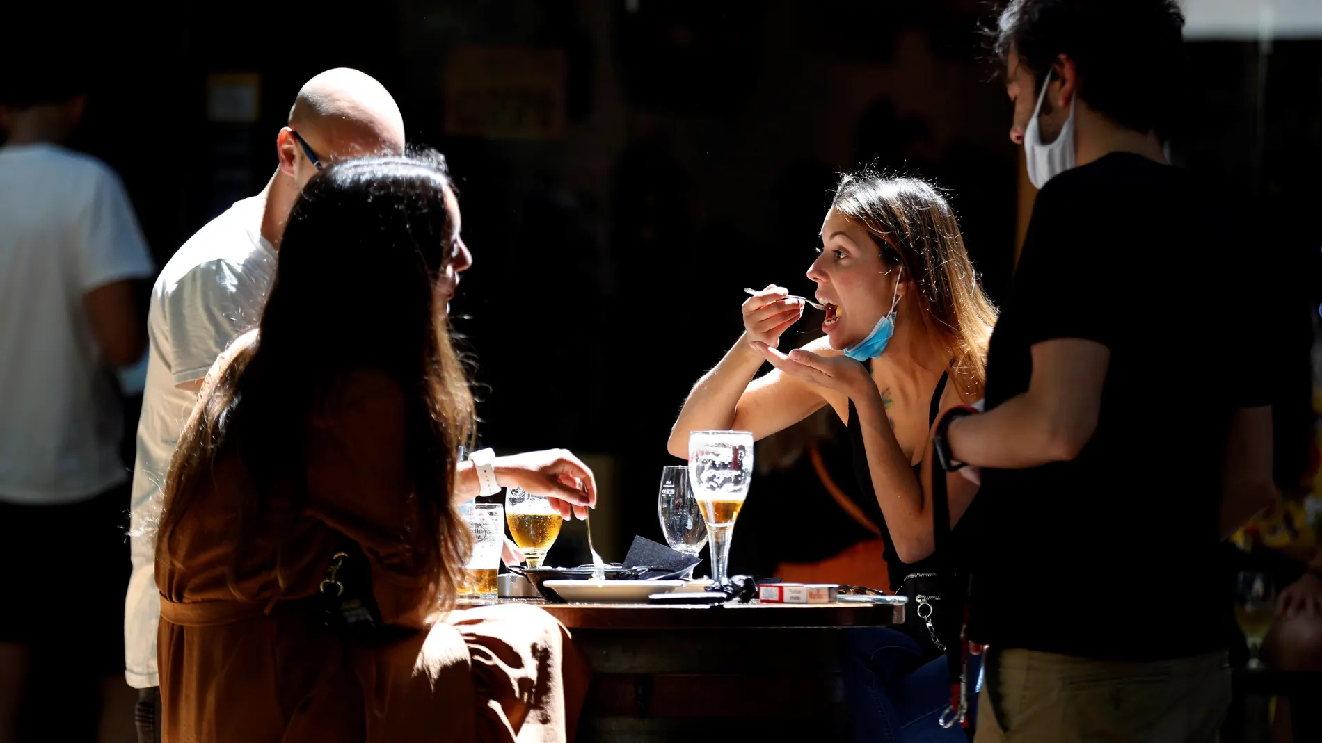 Domingo de terrazas y bares en Barcelona