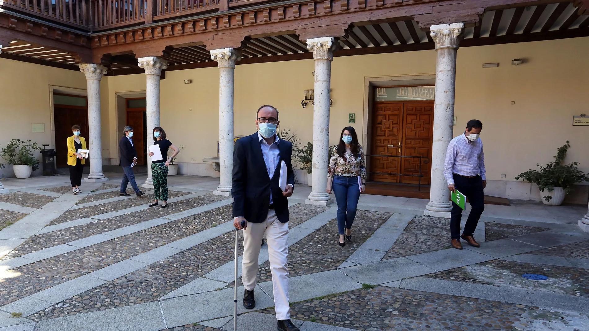 El vicepresidente de la Diputación de Valladolid, Víctor Alonso Monge, tras la reunión