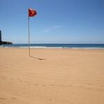 Las playas de Benidorm estuvieron ayer cerradas por orden del Ayuntamiento, a pesar de estar en la fase 2