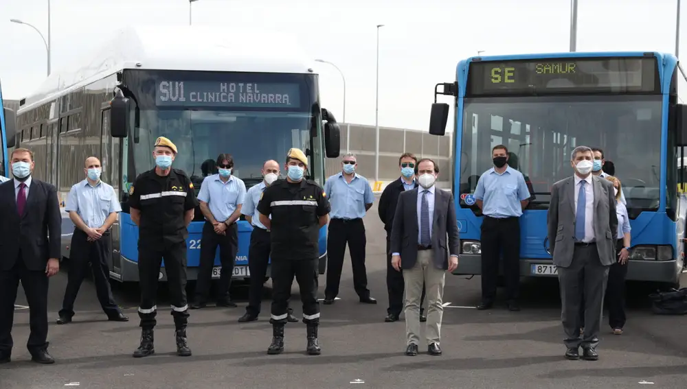 La empresa pública ha colaborado con la UME y el SAMUR mediante la donación de cinco autobuses municipales para las labores de sus efectivos