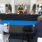 El alcalde de Alicante, Luis Barcala, durante la constitución de la Comisión no Permanente o Específica del Pleno para la Recuperación de Alicante con representantes de todos los sectores