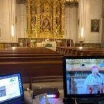 El arzobispo de Burgos, don Fidel Herráez Vegas, preside a puerta cerrada en la Catedral una Eucaristía
