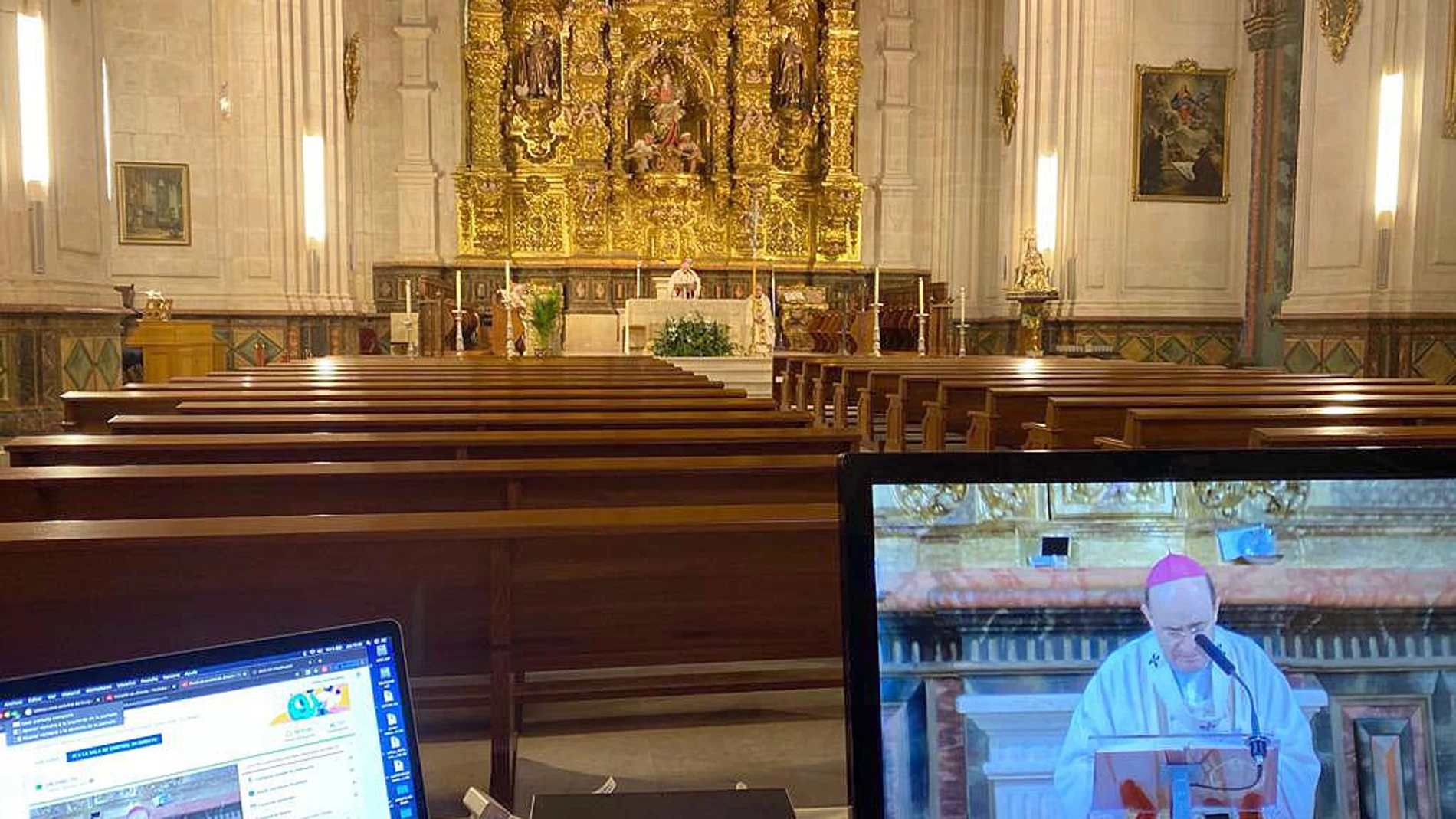 El arzobispo de Burgos, don Fidel Herráez Vegas, preside a puerta cerrada en la Catedral una Eucaristía