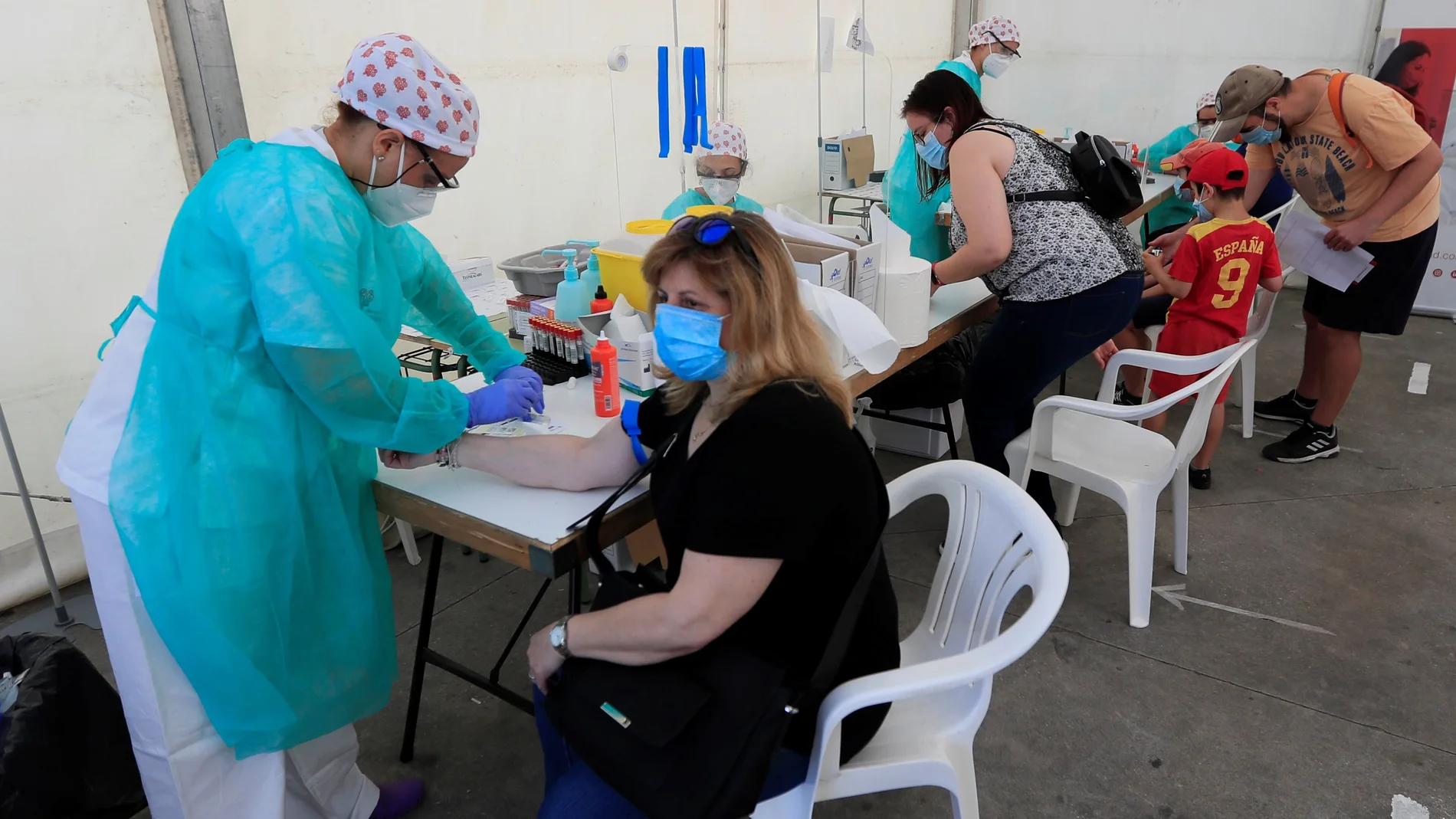 Último día de las pruebas voluntarias y gratuitas de Torrejón para determinar si los vecinos han pasado el coronavirus