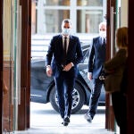 El presidente del Gobierno, Pedro Sánchez, a su llegada al Congreso de los Diputados