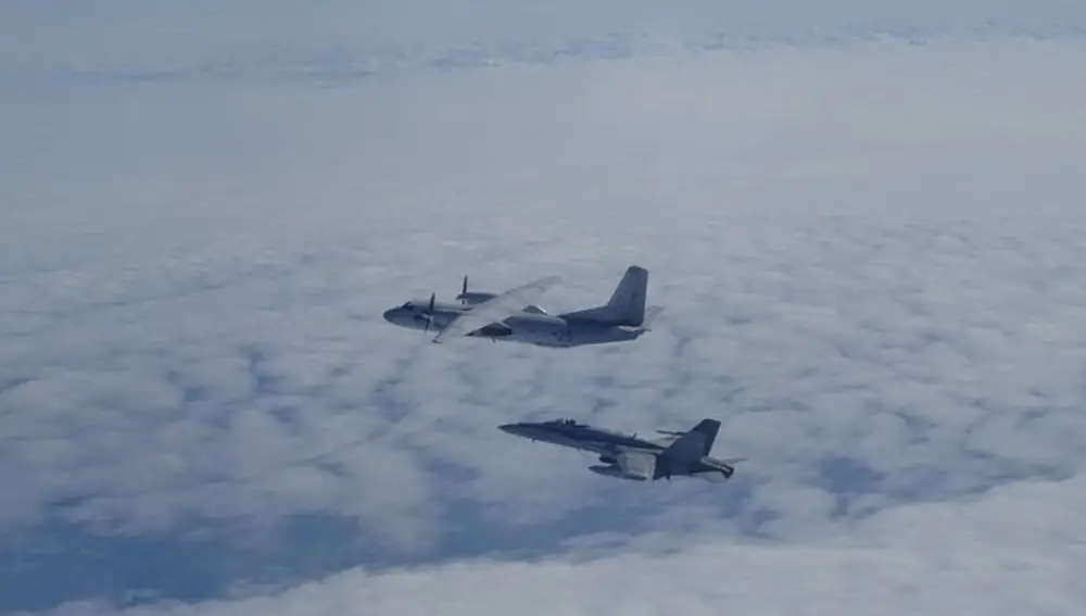 Un F-18 español intercepta un avión ruso
