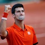 Novak Djokovic celebra una victoria en Roland Garros. REUTERS/Pascal Rossignol/File Photo